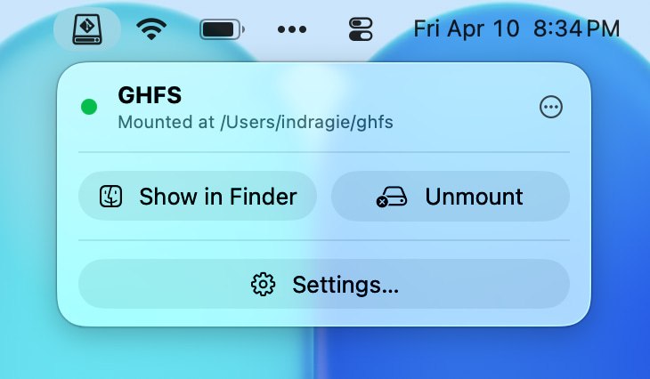 GHFS: 把 GitHub 仓库挂载成 macOS 里的只读虚拟文件系统• 基于 Apple FSKit，把 GitHub 仓库直接映射为本地目录，浏览代码像访问普通文件夹一样自然• 仓库按需克隆，首轮读取可直接通过 GitHub API 返回内容，后台同步完成完整克隆• 自带菜单栏管理、仓库发现与定时刷新能力，开箱即用，无需额外安装 macFUSE、git 或 gh